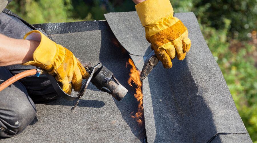 Expert Emergency Roof Repairs services in Delta, OH